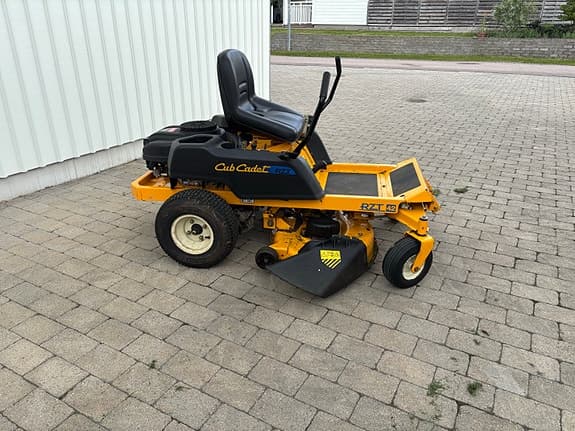 Cub Cadet RZT 42 zero turn