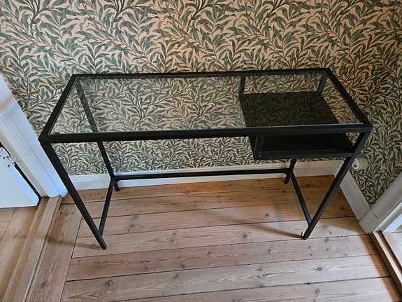 Litet bord Vittsjö Ikea