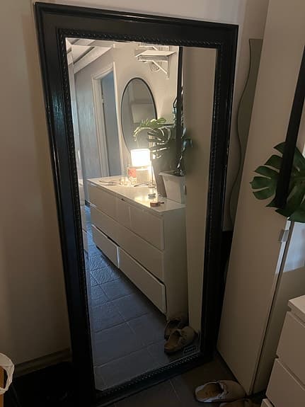 IKEA stor svart spegel med ram