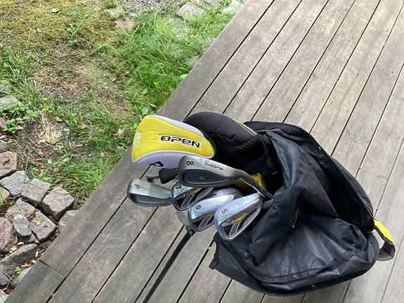Golfset samt extraklubbor