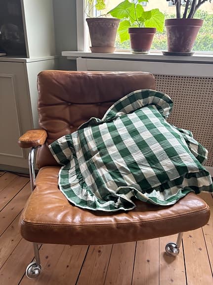 DUX Bruno Mathsson Karin fåtölj i brunt läder