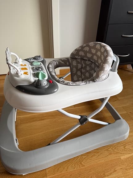 BabyDan gåstol, grå