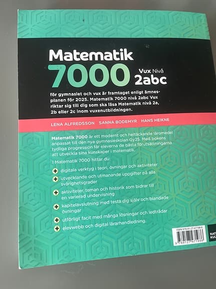 Matematik 7000 Vux Nivå 2abc lärobok