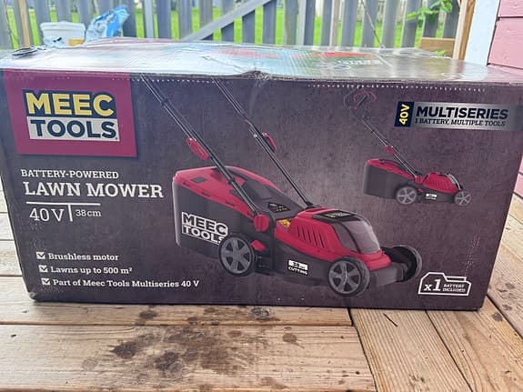 Batteridriven gräsklippare 40 V 38 cm 4 Ah