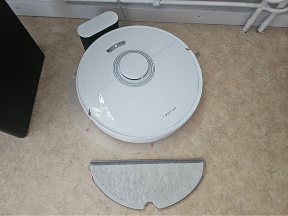 Roborock Q7 Max robotdammsugare och mopp med 4200 Pa sugkraft