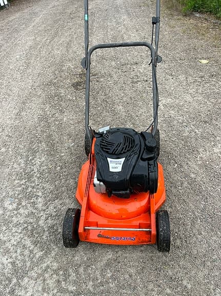 Självgående gräsklippare Klippo