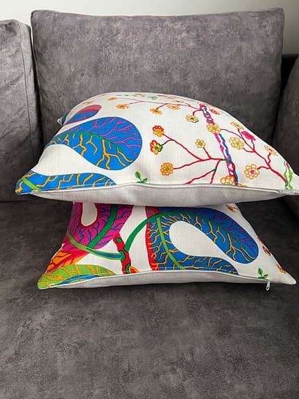 2 st Kuddfodral/ Tyg Från Svenskt Tenn/ Josef Frank/ Teheran