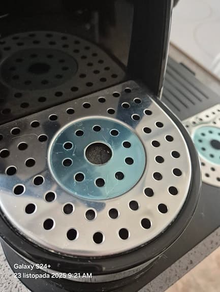 kitchen factory kaffemaskin med mjölkskummare