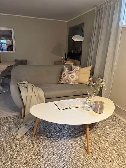 Soffa & soffbord i nytt skick
