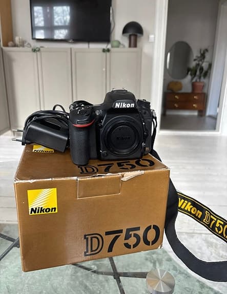 Nikon D750 kamera med AF-S Nikkor 85mm 1.8G objektiv