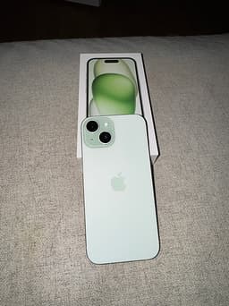 Apple iPhone 15 128 GB grön