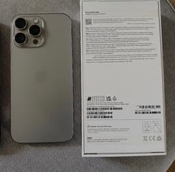 iPhone 16 PRO MAX TITAN