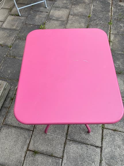 Fermob trädgårdsbord rosa (5 st) och grågrön (5 st)