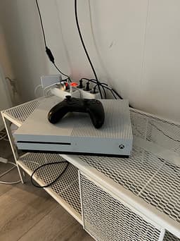 Xbox One + Spelkontroll