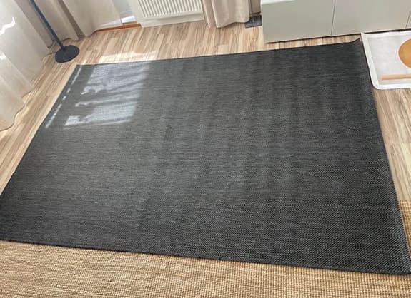 IKEA matta mörkgrå utomhus