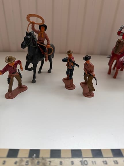 Western riddare figurlot med hästar – cowboys och medeltid