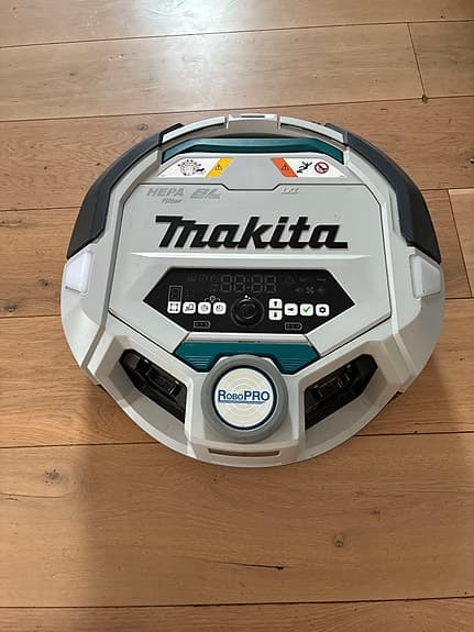 Makita DRC300 RoboPRO robotdammsugare + 2 batterier ingår