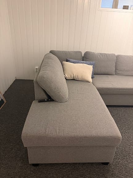 Grå Bäddsoffa i bra skick