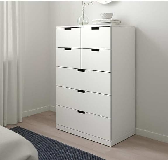 IKEA NORDLI  BYRÅ vit med 7 lådor.