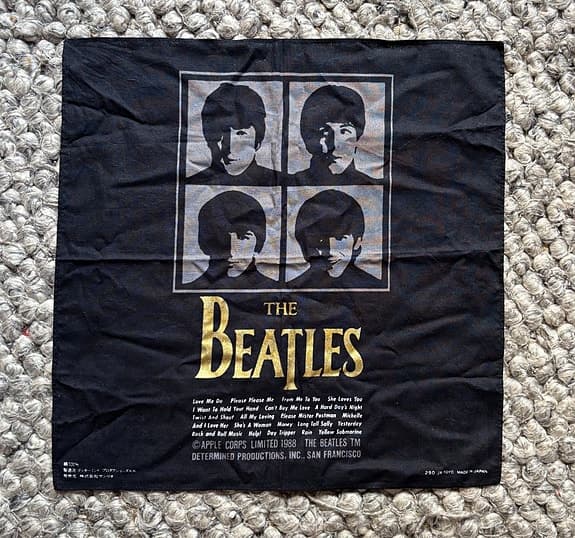 Svart scarf patch tygmärke med The Beatles