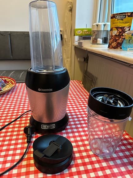 Champion mixer / smoothieblender med två behållare