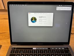 MacBook Pro 13" M1 (2020) – 8GB / 256GB – Mycket fint skick