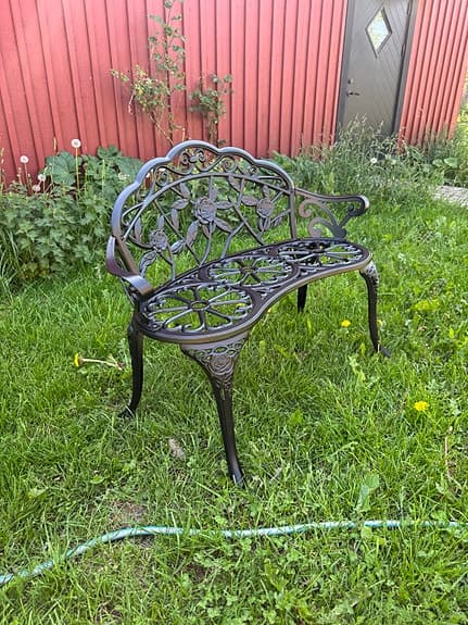 Trädgårdsbänk i gjutjärn svart