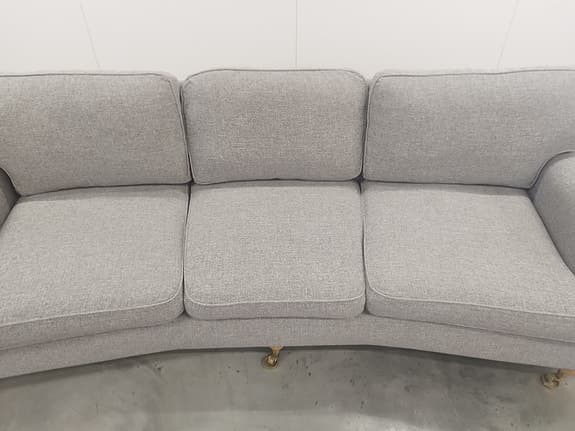 Mio Howard soffa