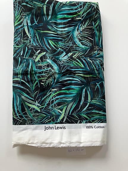 John Lewis tyg/textil mönstrat i grönt, tryck med palmer, växter