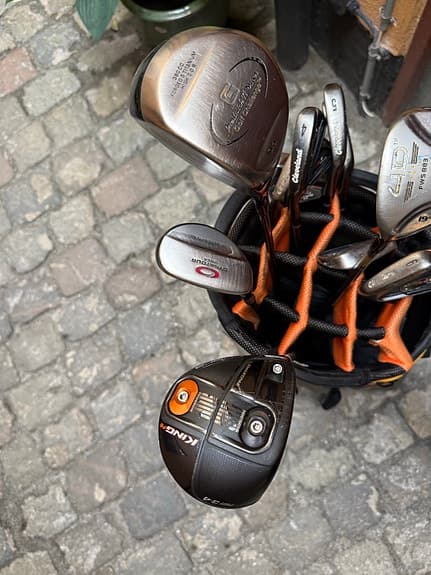 Vänster golfset med OGIO Aqua Tech golfbag