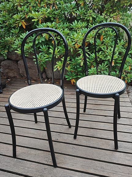 UTESTOLAR   stil Design  Ton nr 18 stolar rotting/metall