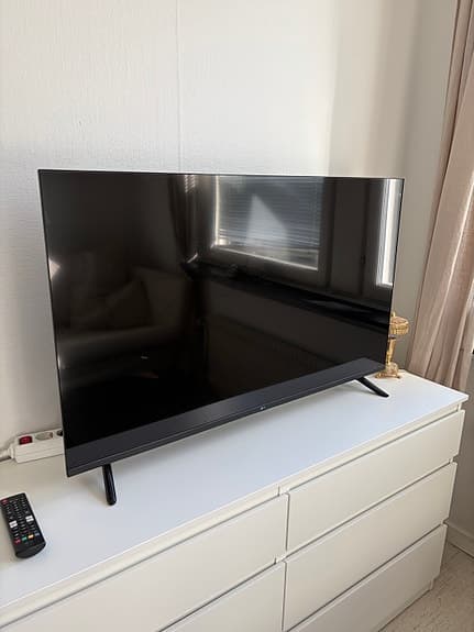 LG 43” 4K UHD LED-TV