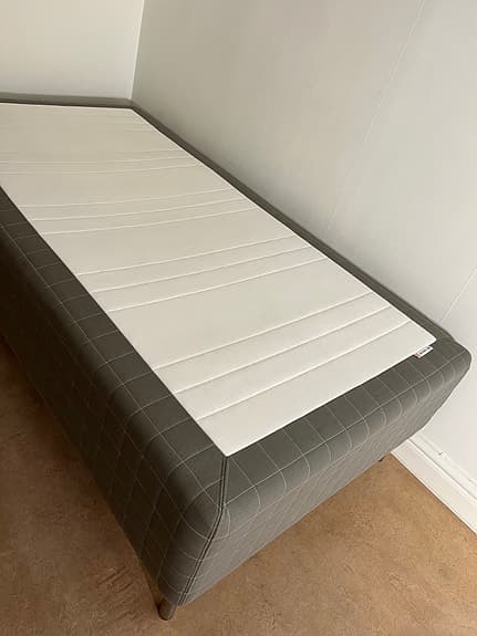 IKEA Skotterud 105 cm bredd med Sauland bäddmadrass