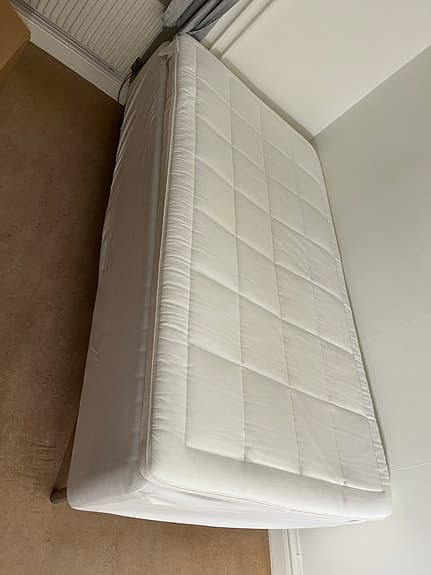 IKEA Skotterud 105 cm bredd med Sauland bäddmadrass