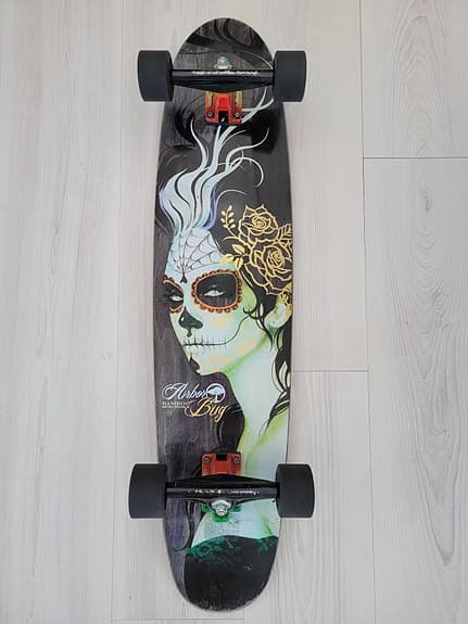 Snygg Arbor Bug Bamboo Longboard i fint skick! 🛹✨