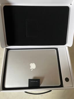 Apple MacBook Pro laptop 13 tum