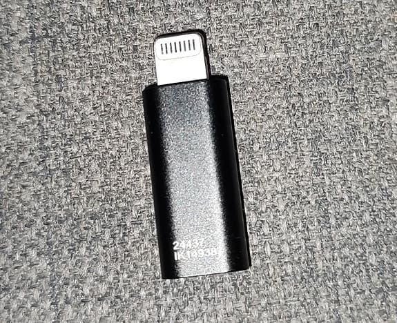 64gb sd micro, 128gb usb c, lightning till usb c