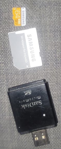 64gb sd micro, 128gb usb c, lightning till usb c
