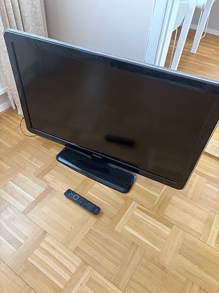 Philips tv 42 Tum med fjärrkontroll