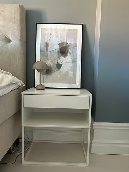 2st Ikea Vikhammer sängbord med låda 60x39