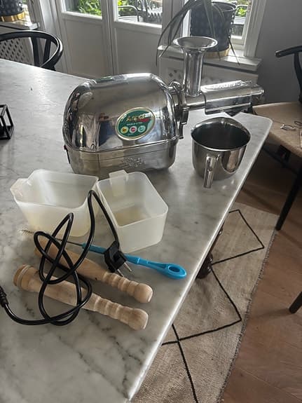 Angel slowjuicer 7500