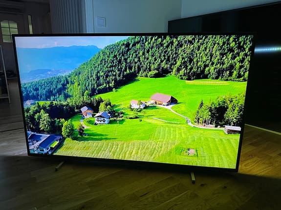 Philips 58” Smart 4K UHD 3 sidig Ambilight