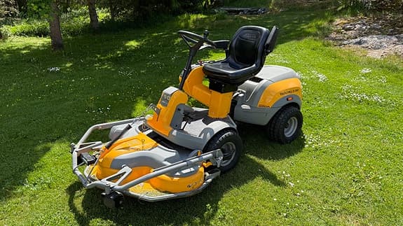 Stiga Park Pro 25 4WD åkgräsklippare
