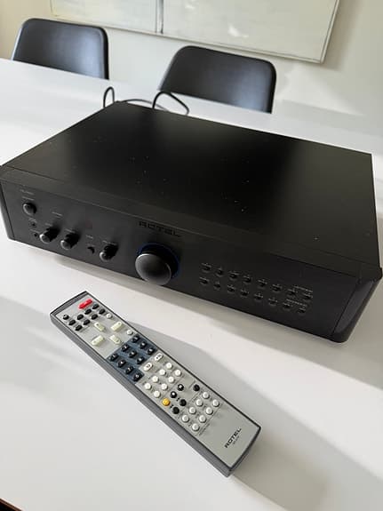 Rotel RC-1580 V02 Försteg