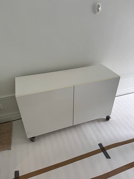 IKEA BESTÅ skåp/byrå vit 120 cm – mycket fint skick