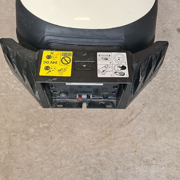 Honda Miimo robotgräsklippare med laddstation