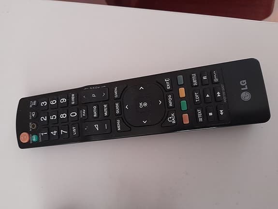 24" LG Platt-TV