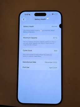 iPhone 15 Pro Max 256GB Svart Titan (Skärmskada) - Komplett i kartong