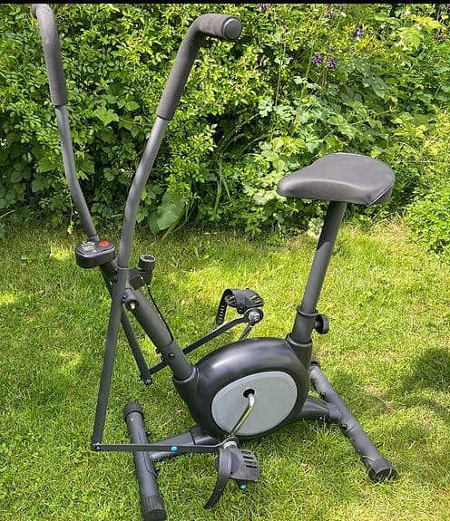 Träningscykel / Crosstrainer med display