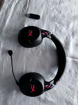 HyperX cloud flight hörlurar